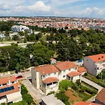 Апартаменти On The Puntamika & Borik - *