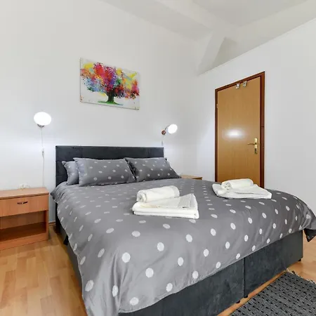 Apartman On The Puntamika & Borik - Zadar